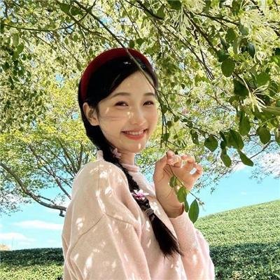 玫瑰园里的老少爷们儿